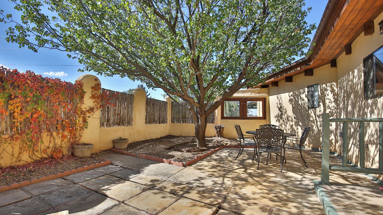 Photo of Patio Balcony in Taos