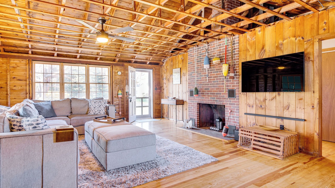 Photo of Livingroom in Byfield