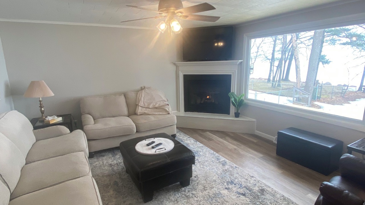 Photo of Livingroom in Marinette