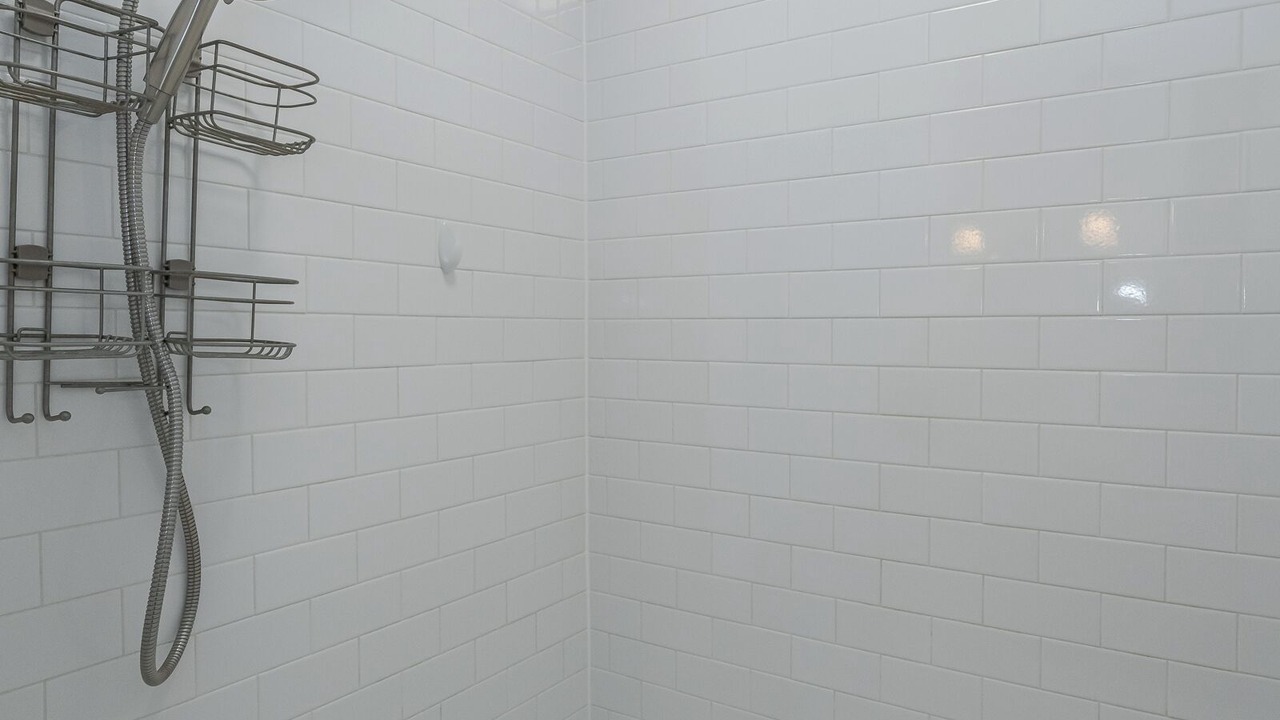 Photo of Bathroom in Kutzky Park