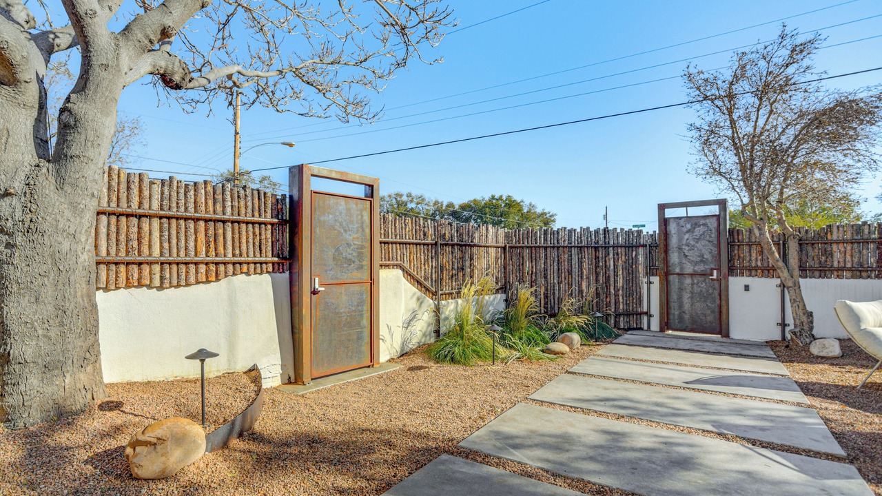 Photo of Outdoor in Southside