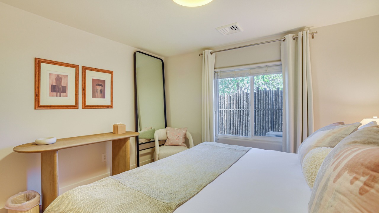 Photo of Bedroom in Southside