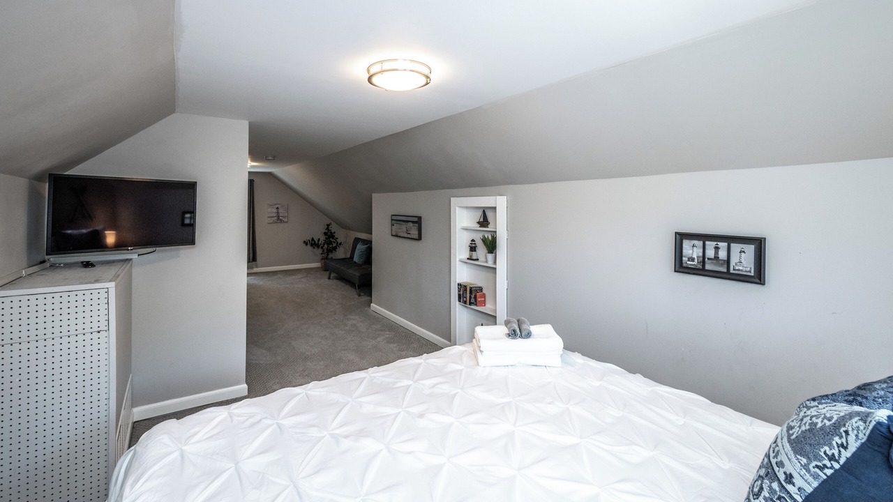 Photo of Bedroom in Columbia Heights