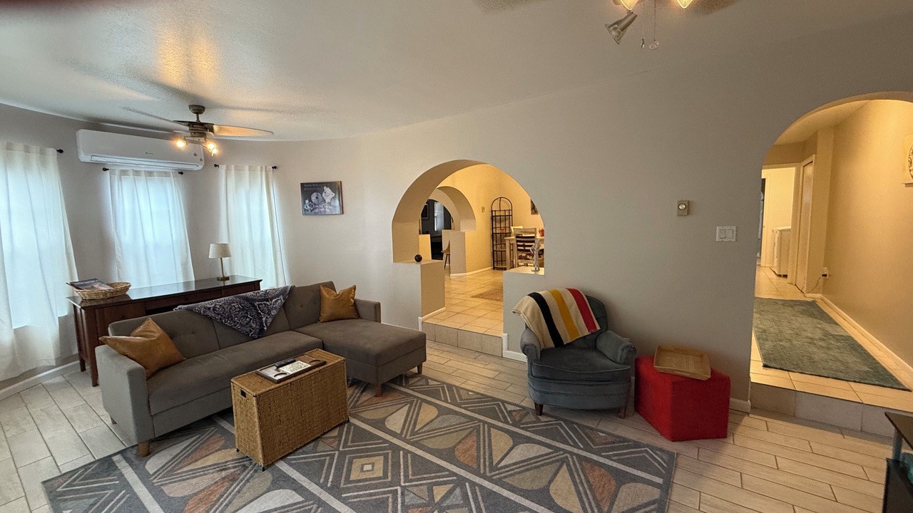 Photo of Livingroom in Espanola