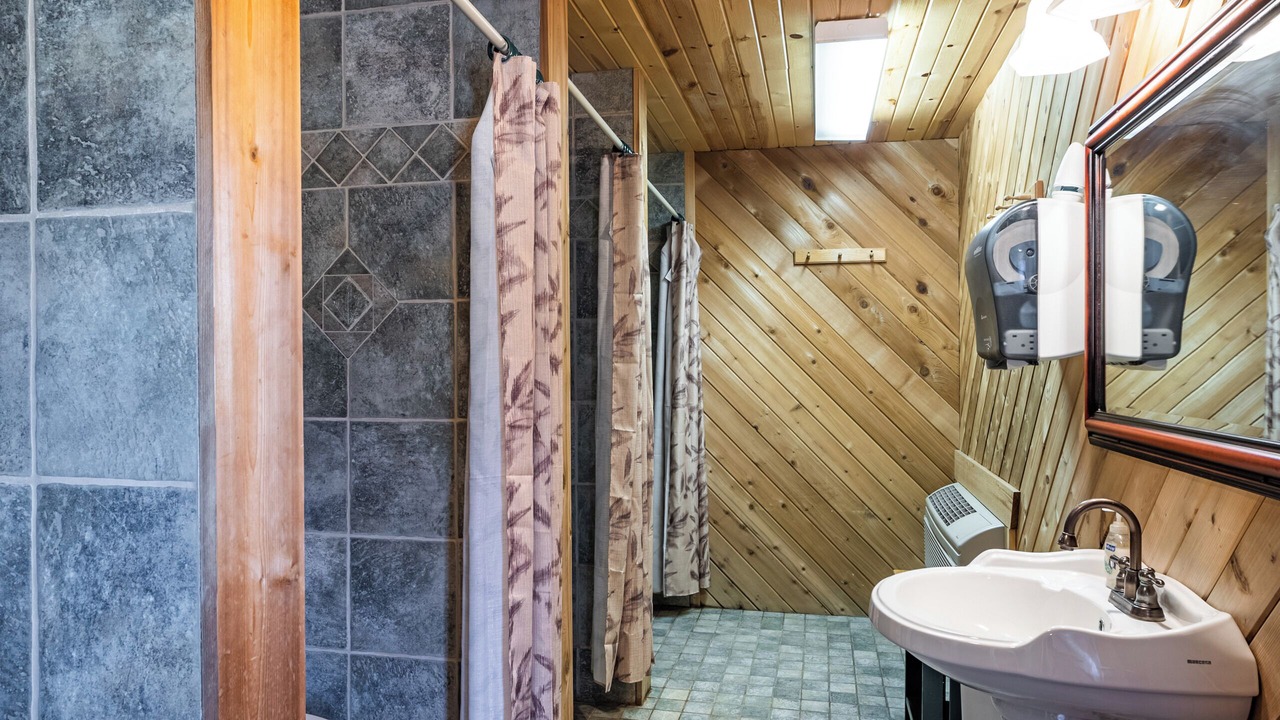 Photo of Bathroom in Neillsville