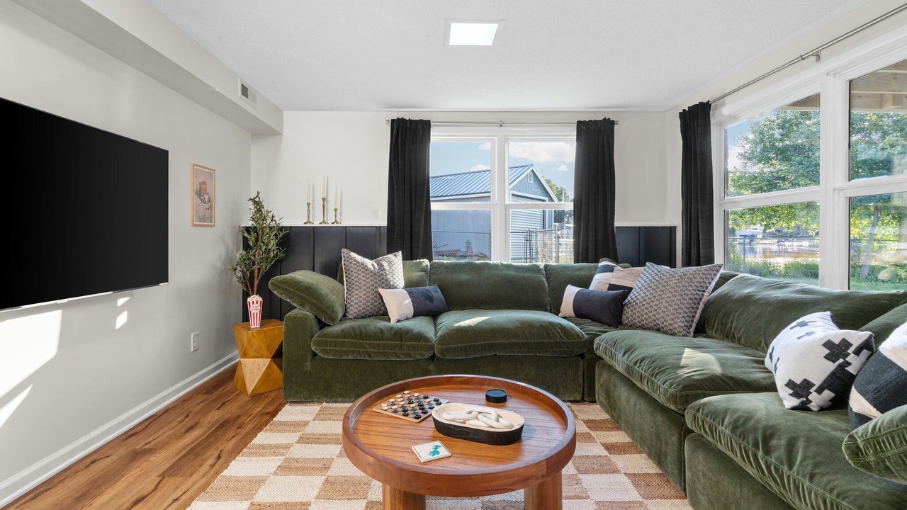 Photo of Livingroom in Battle Creek