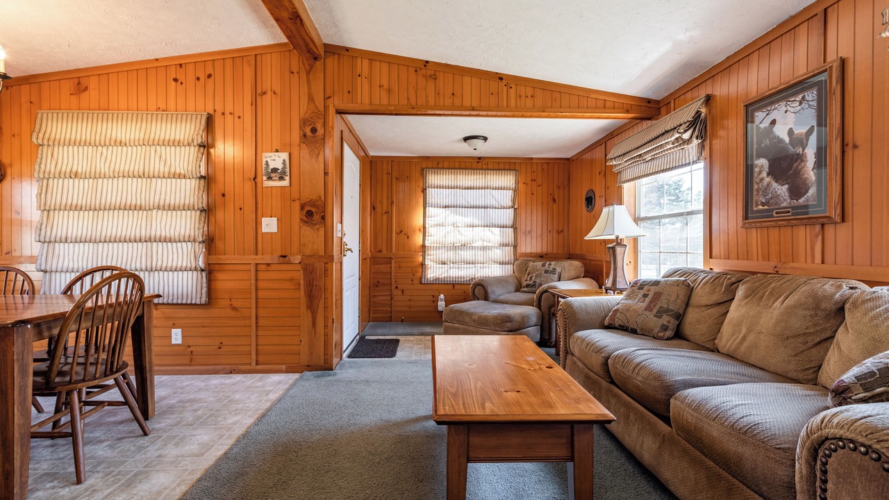 Photo of Livingroom in Neillsville