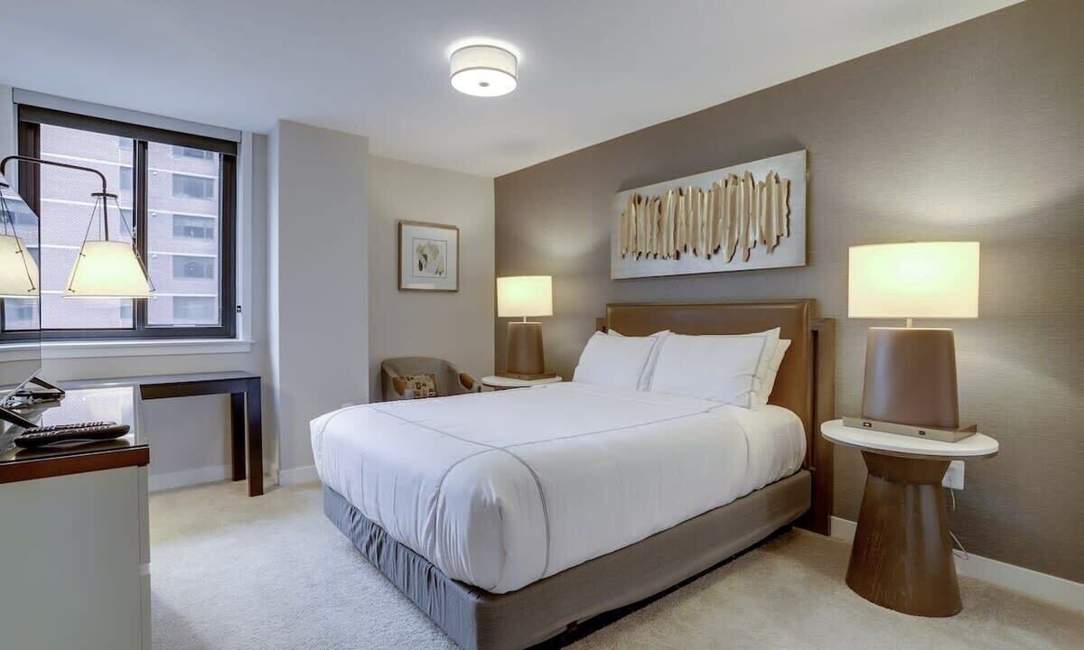 Photo of Bedroom in Court House