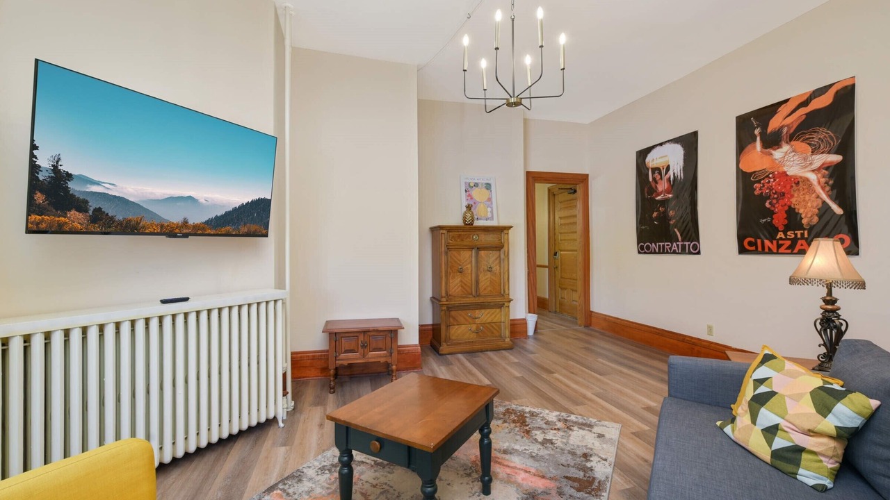 Photo of Livingroom in St. Paul