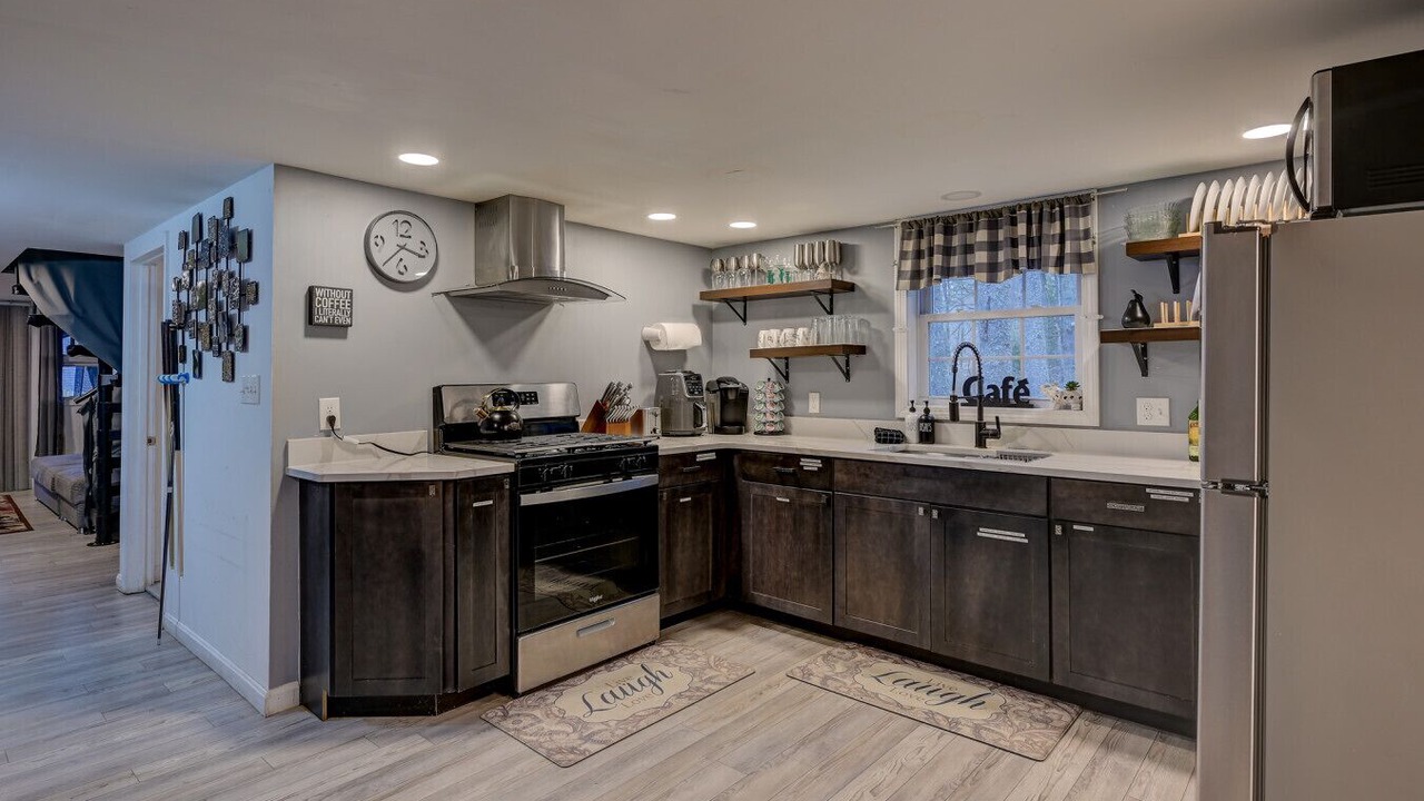 Photo of Kitchen in Center Conway