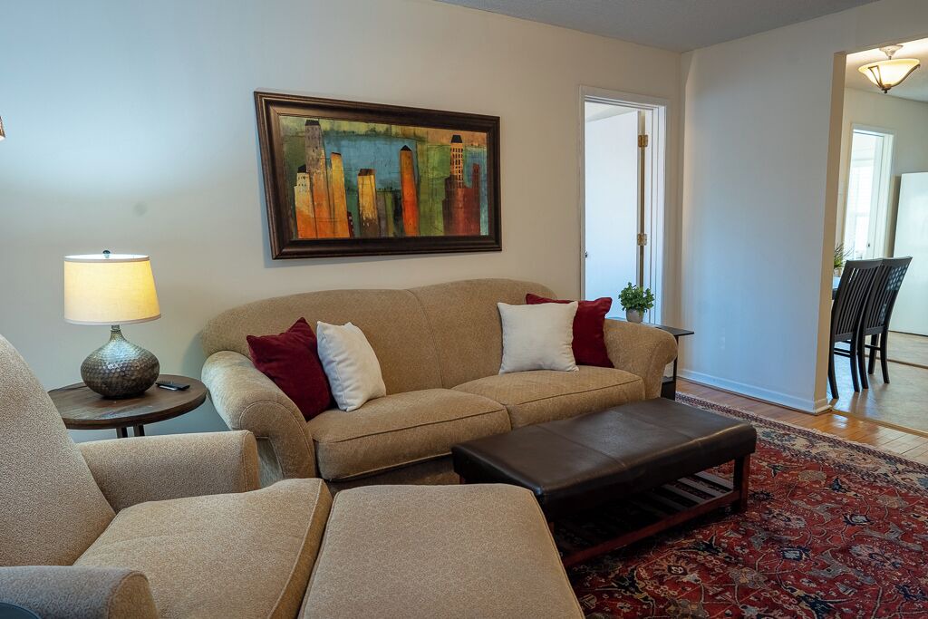 Photo of Livingroom in Midway