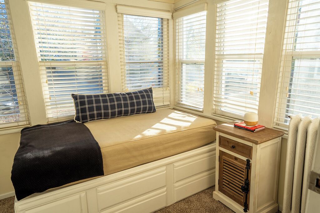 Photo of Bedroom in Midway
