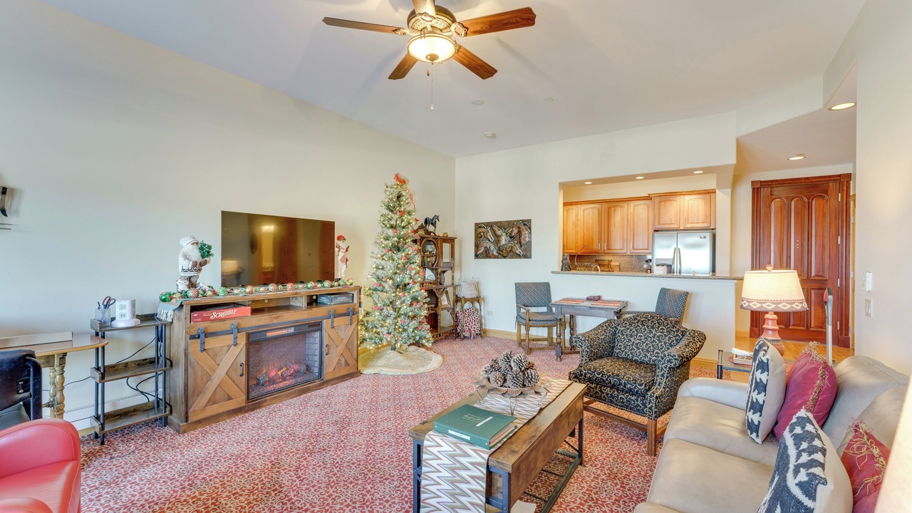 Photo of Livingroom in Angel Fire