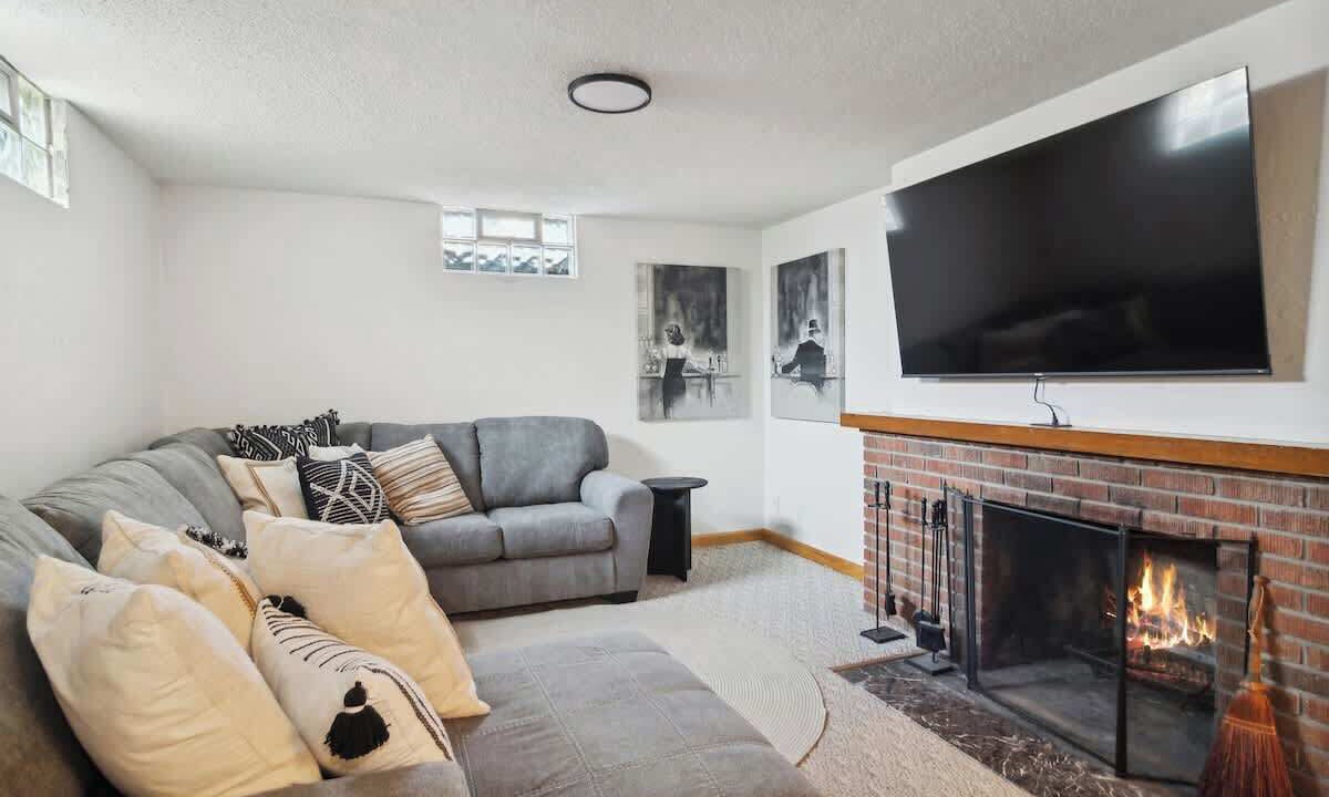 Photo of Livingroom in Champlin