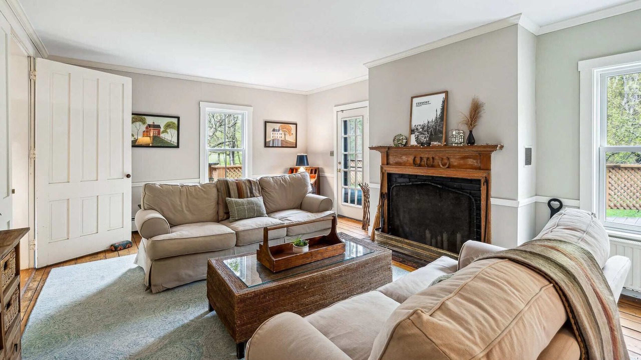Photo of Livingroom in South Pomfret
