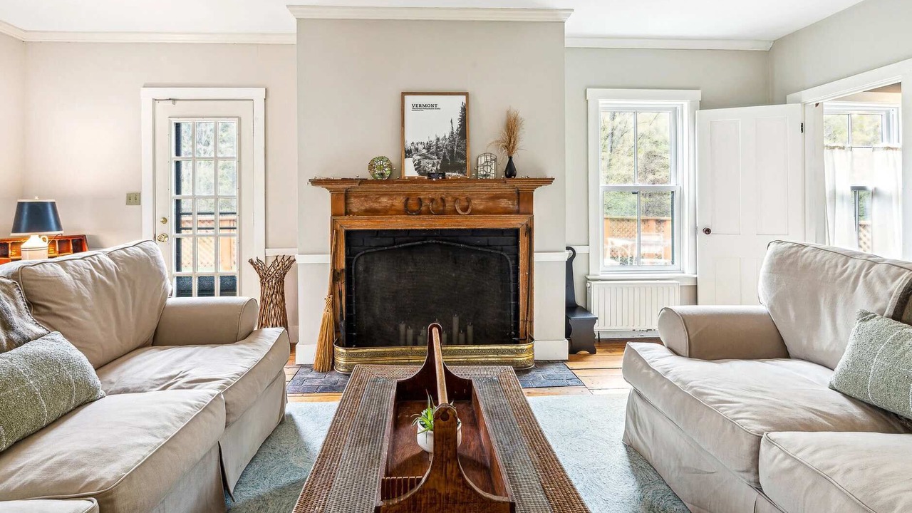 Photo of Livingroom in South Pomfret