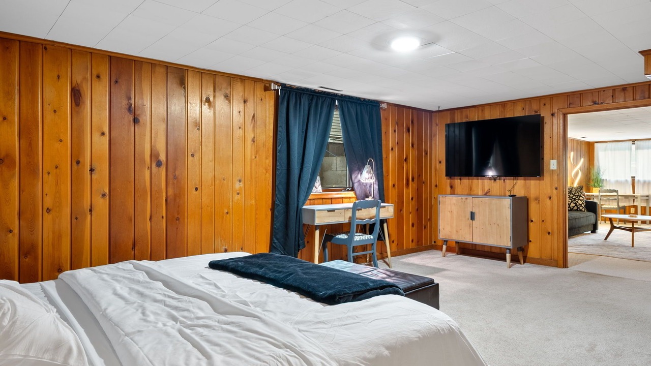 Photo of Bedroom in Summit Hill