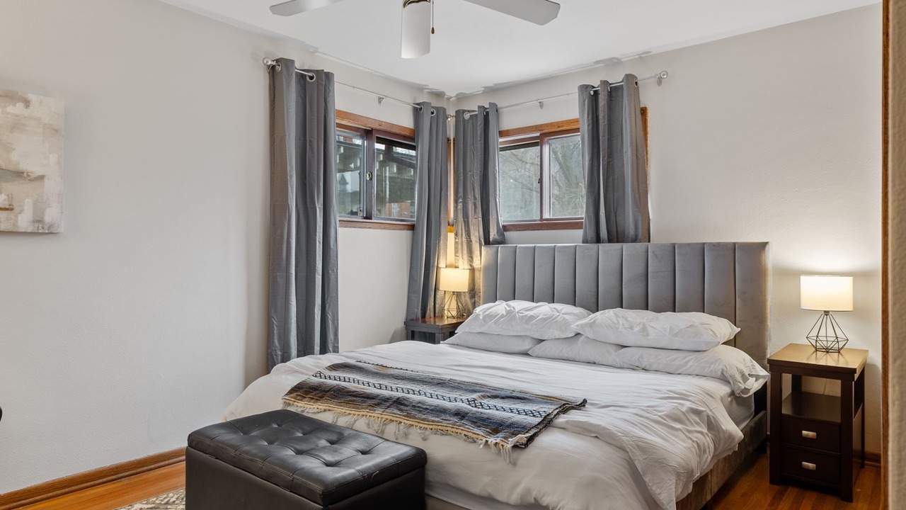 Photo of Bedroom in Summit Hill