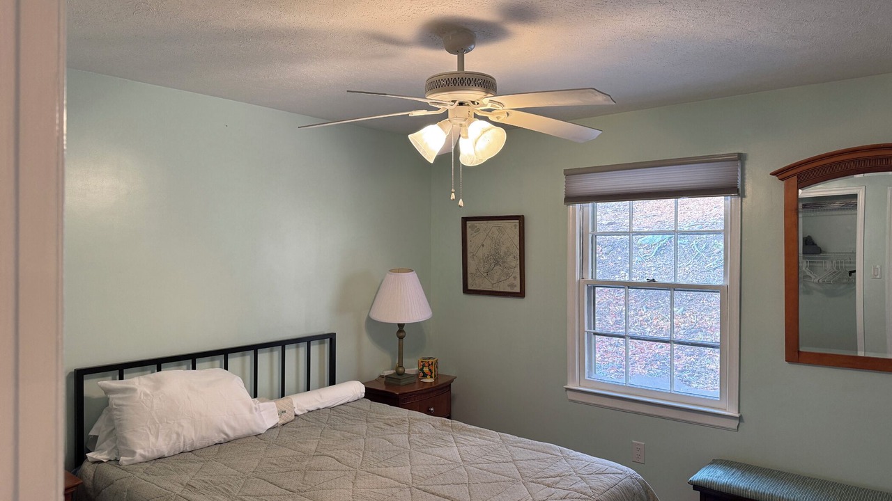 Photo of Bedroom in McGaheysville