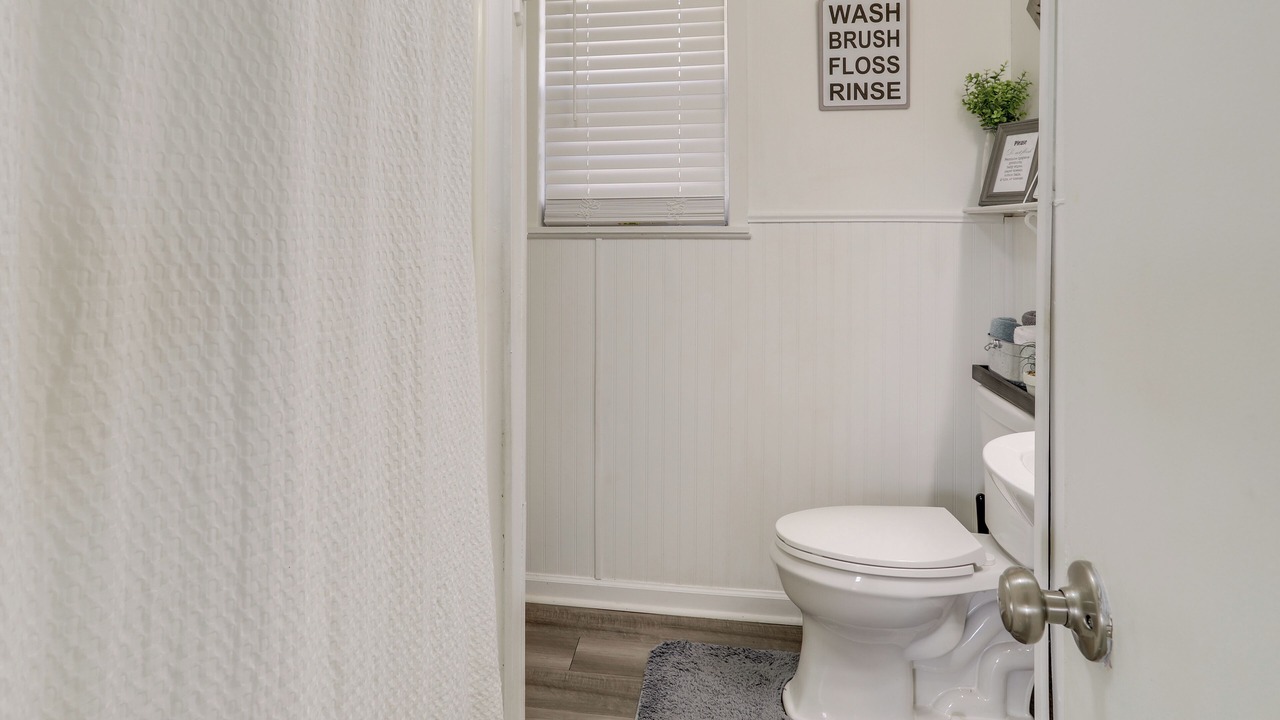 Photo of Bathroom in Pangburn