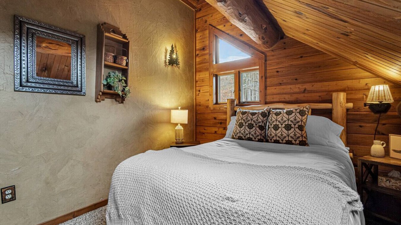 Photo of Bedroom in Alma Center