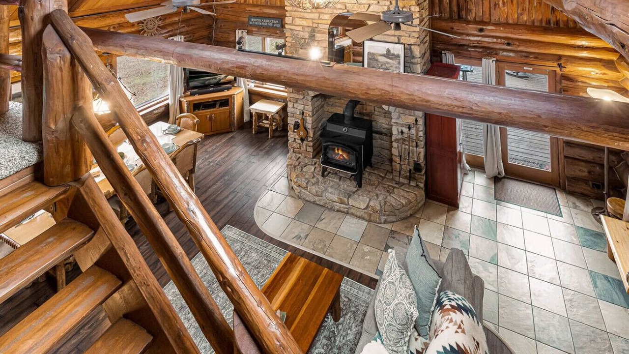 Photo of Livingroom in Alma Center