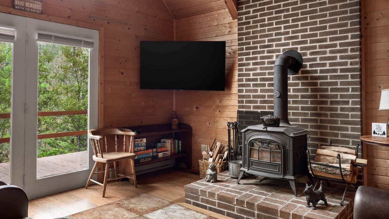 Photo of Livingroom in Hedgesville