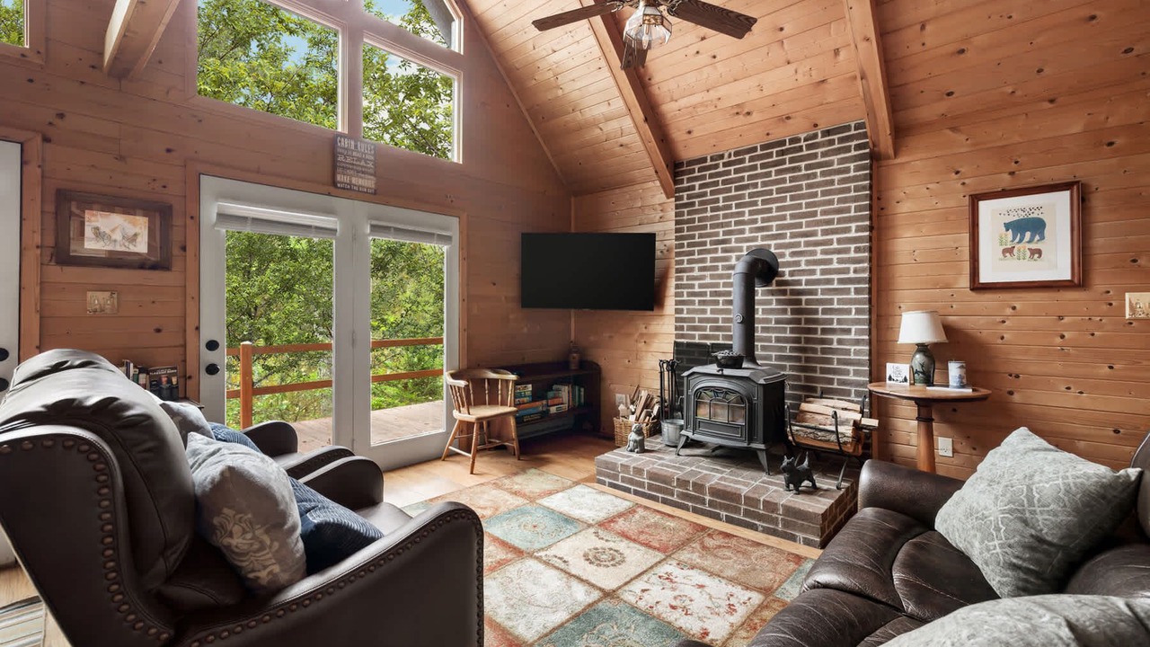 Photo of Livingroom in Hedgesville