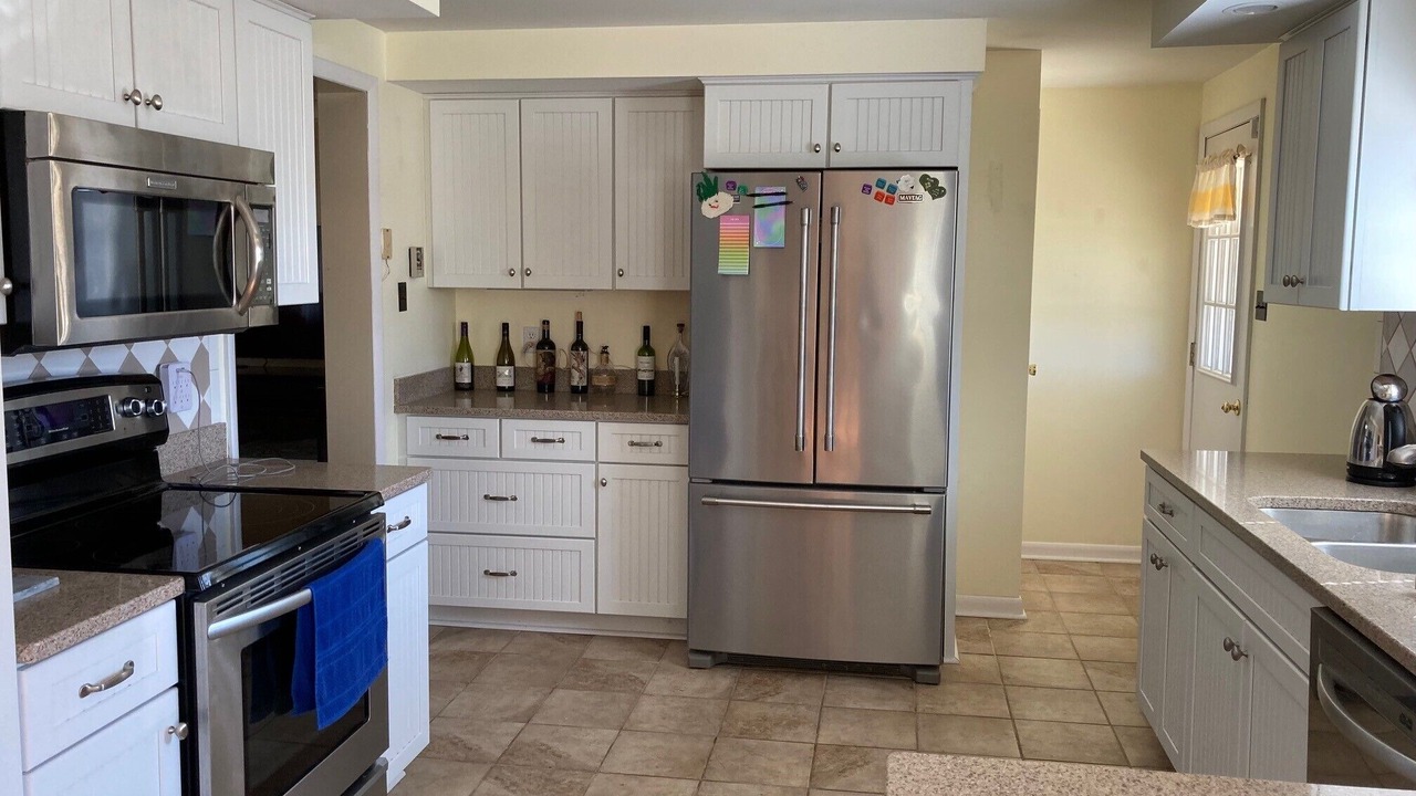 Photo of Kitchen in Falling Waters