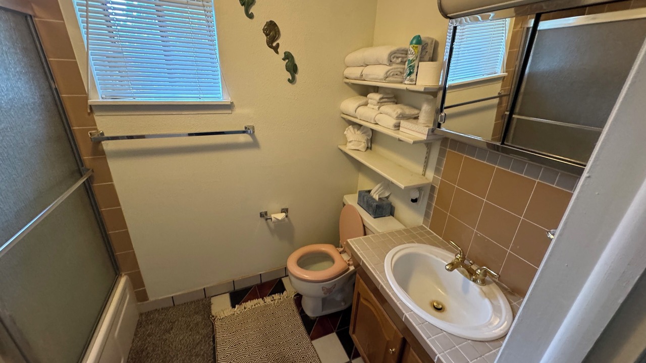 Photo of Bathroom in Antonito