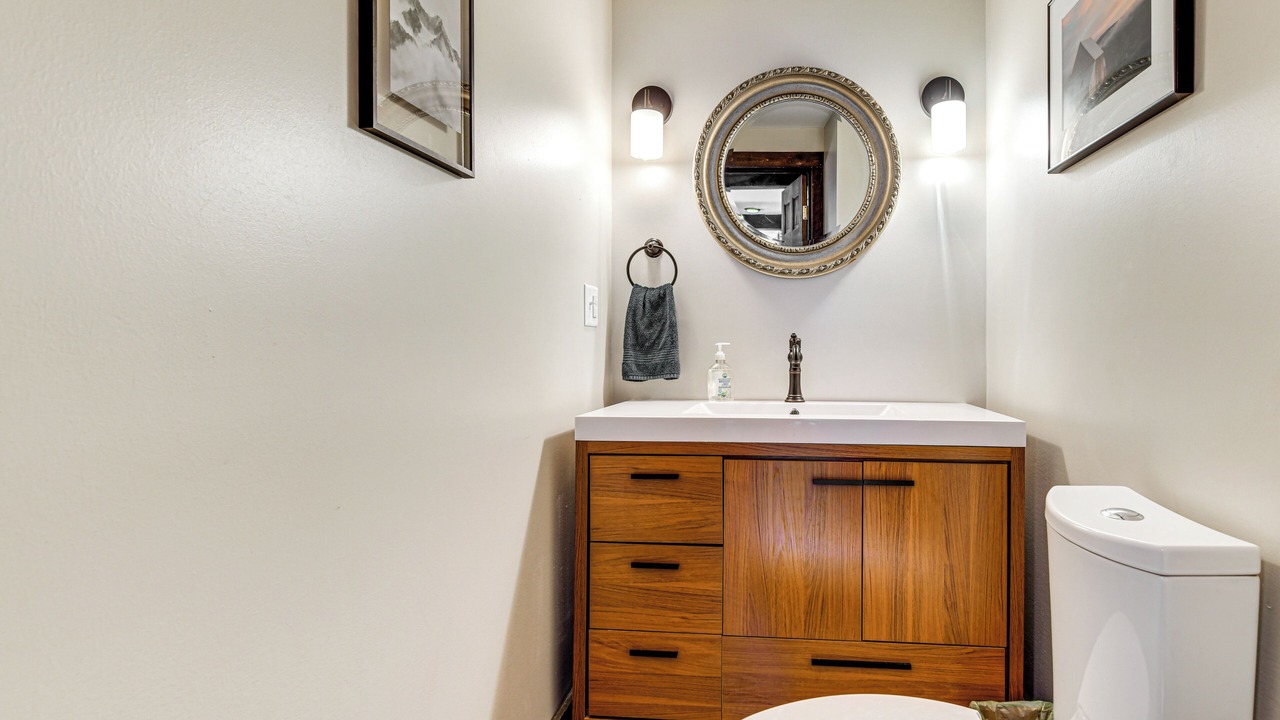 Photo of Bathroom in Roxbury