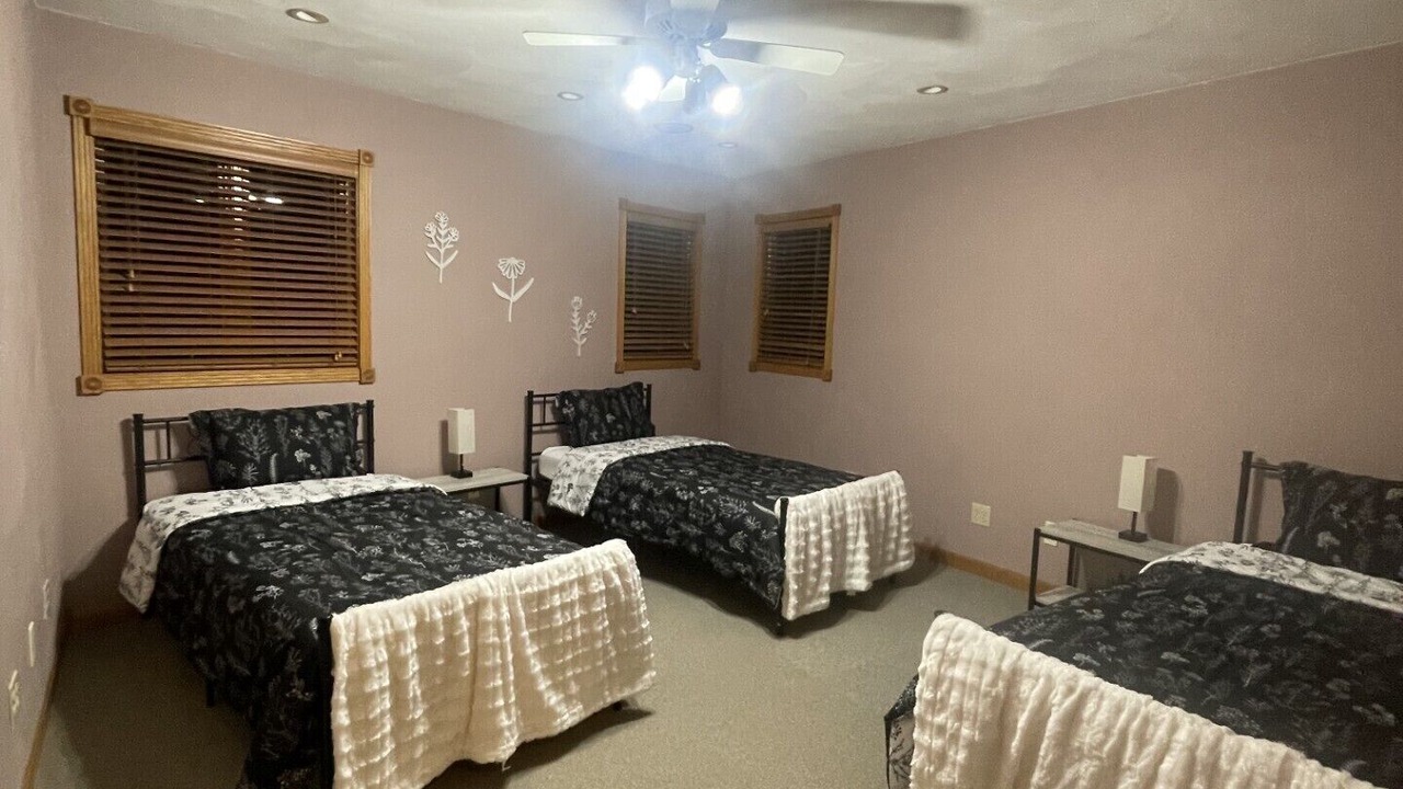 Photo of Bedroom in Hilbert
