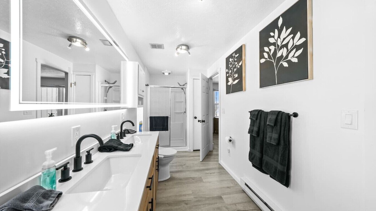 Photo of Bathroom in Streetsboro