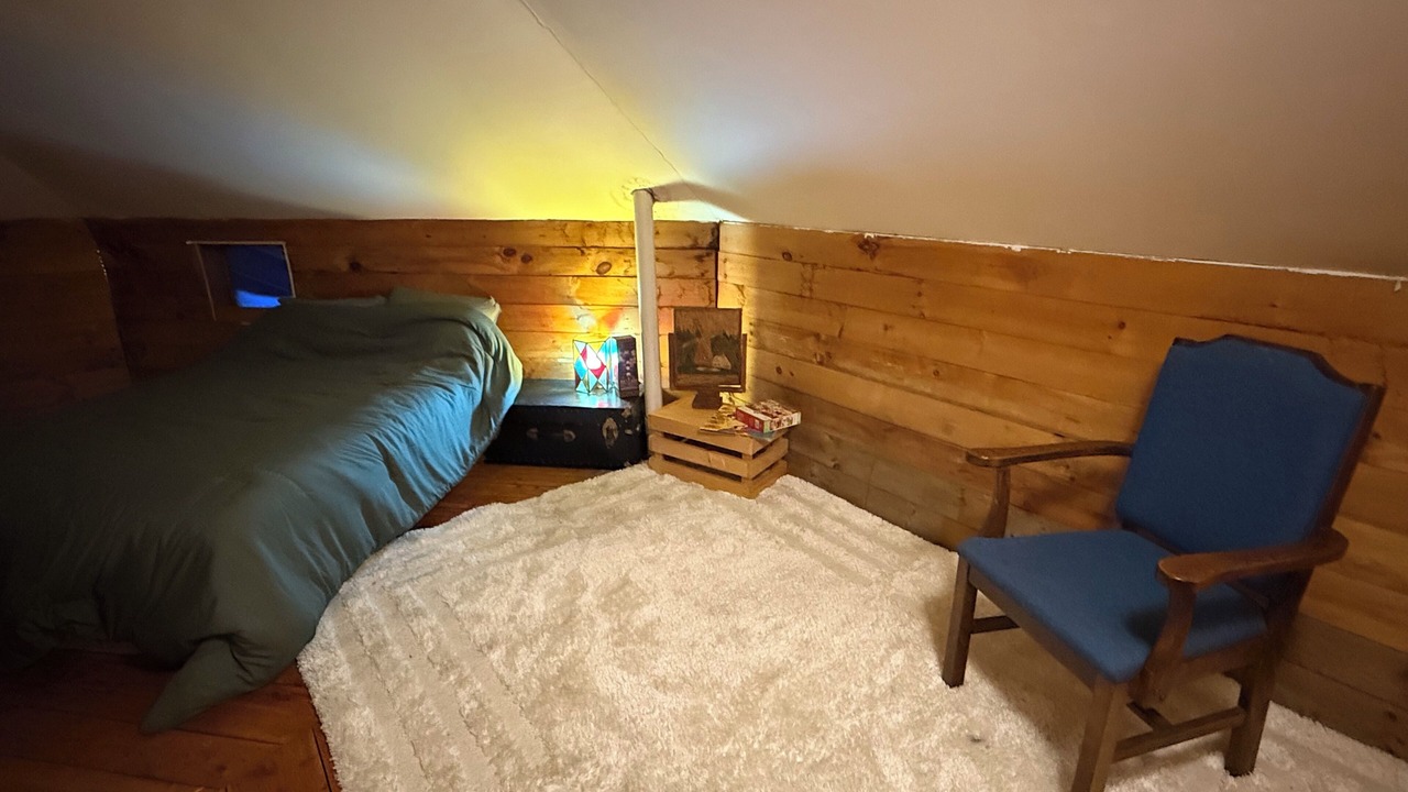 Photo of Bedroom in East Calais