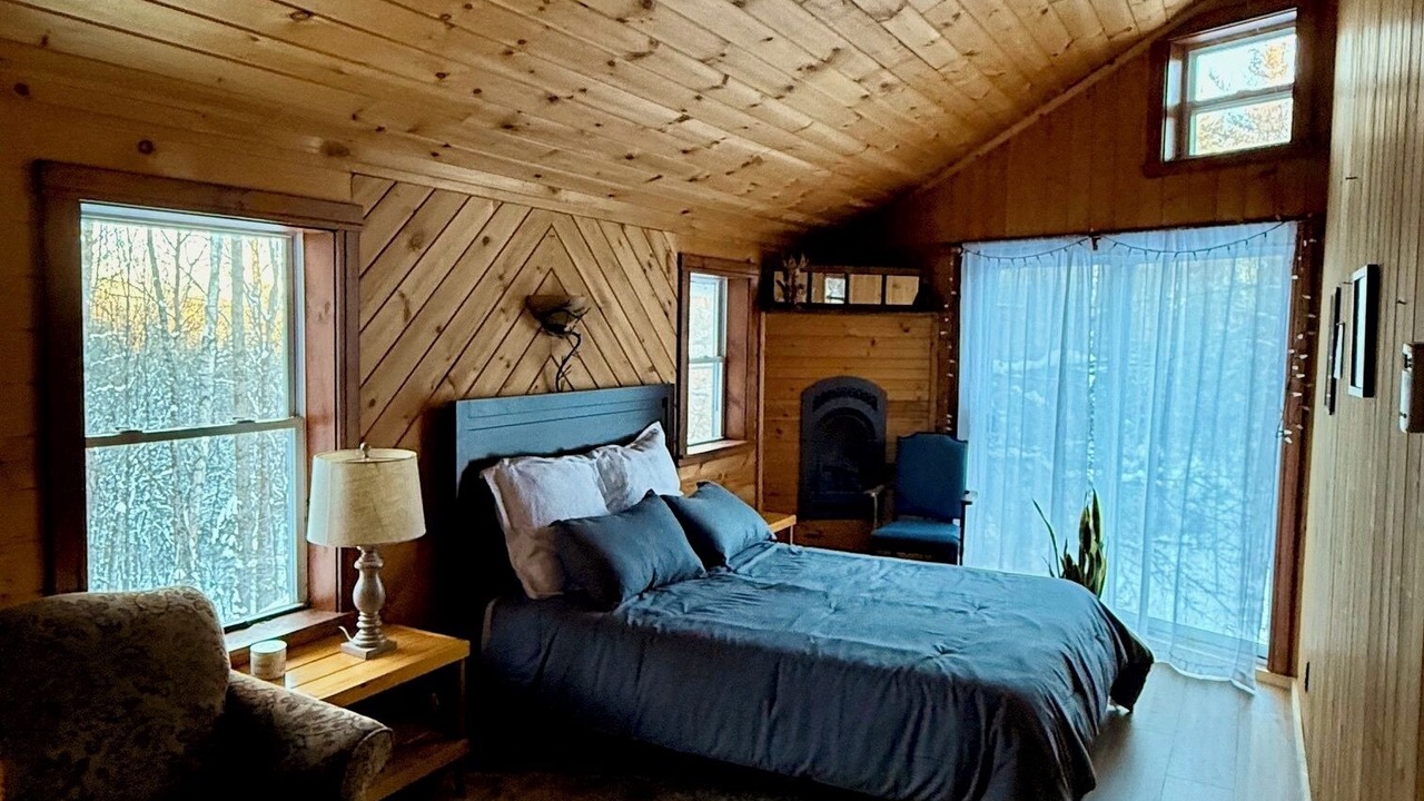 Photo of Bedroom in East Calais