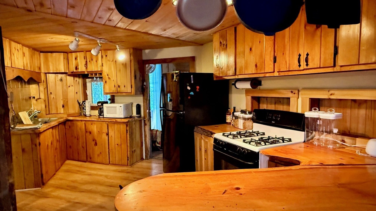 Photo of Kitchen in East Calais