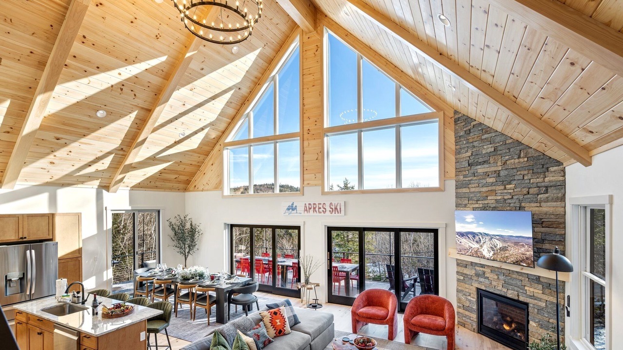 Photo of Livingroom in Sunday River Area