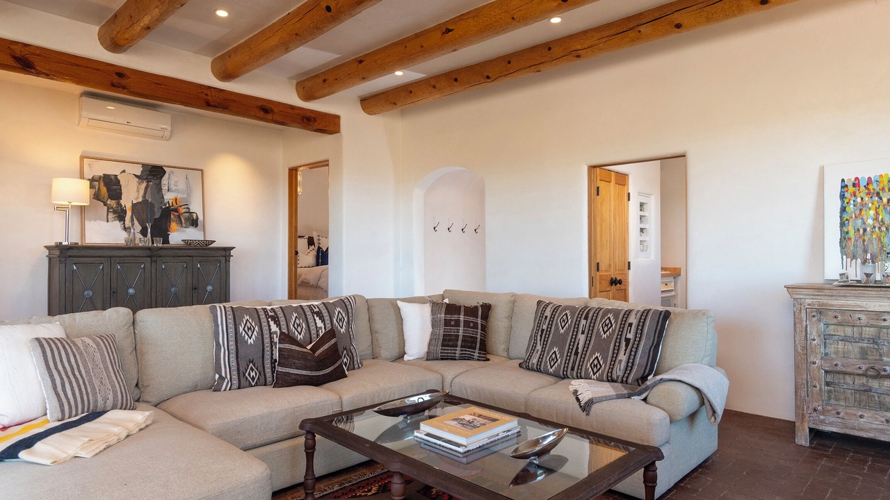 Photo of Livingroom in Northeast Santa Fe