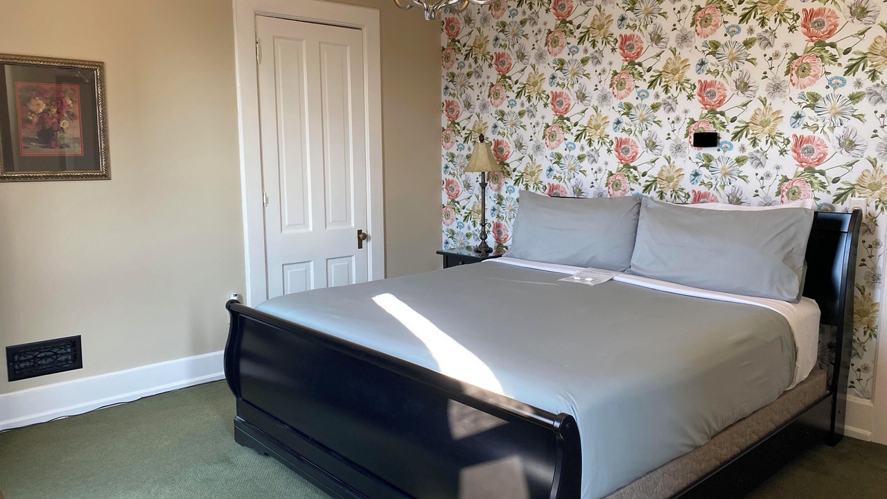 Photo of Bedroom in Central Business District