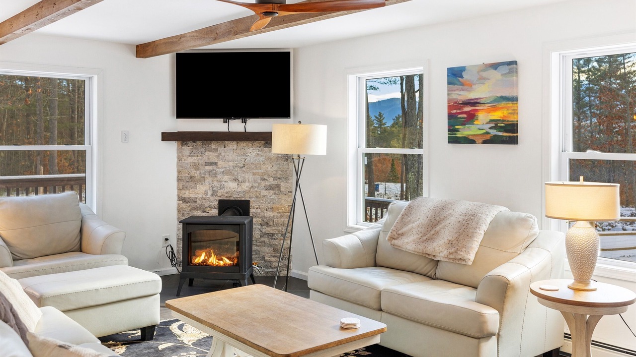 Photo of Livingroom in Jay