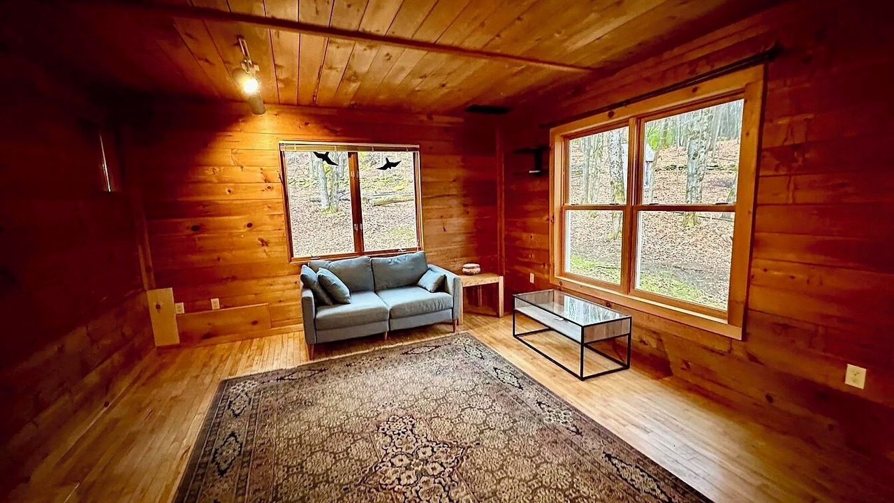 Photo of Livingroom in Westford