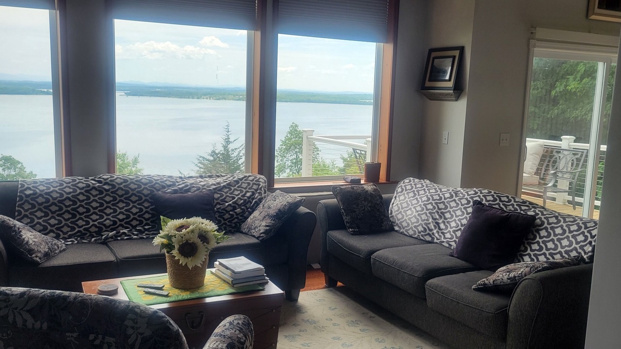 Photo of Livingroom in Port Henry