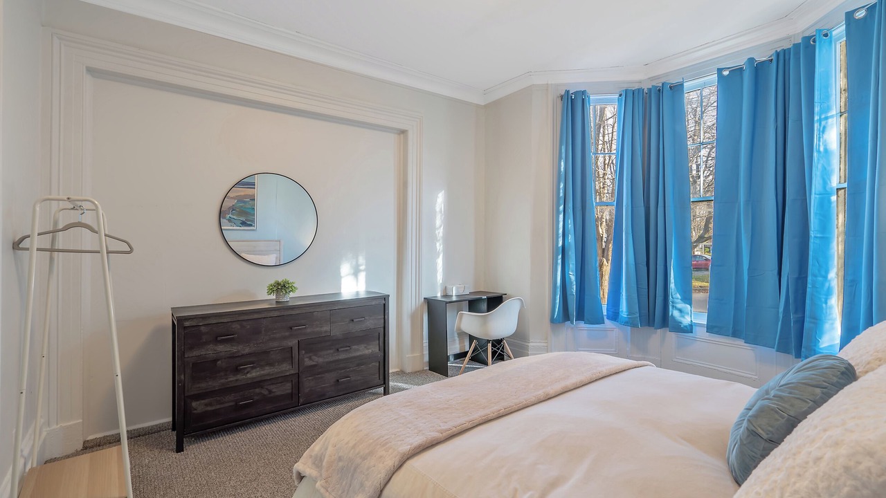 Photo of Bedroom in Oswego