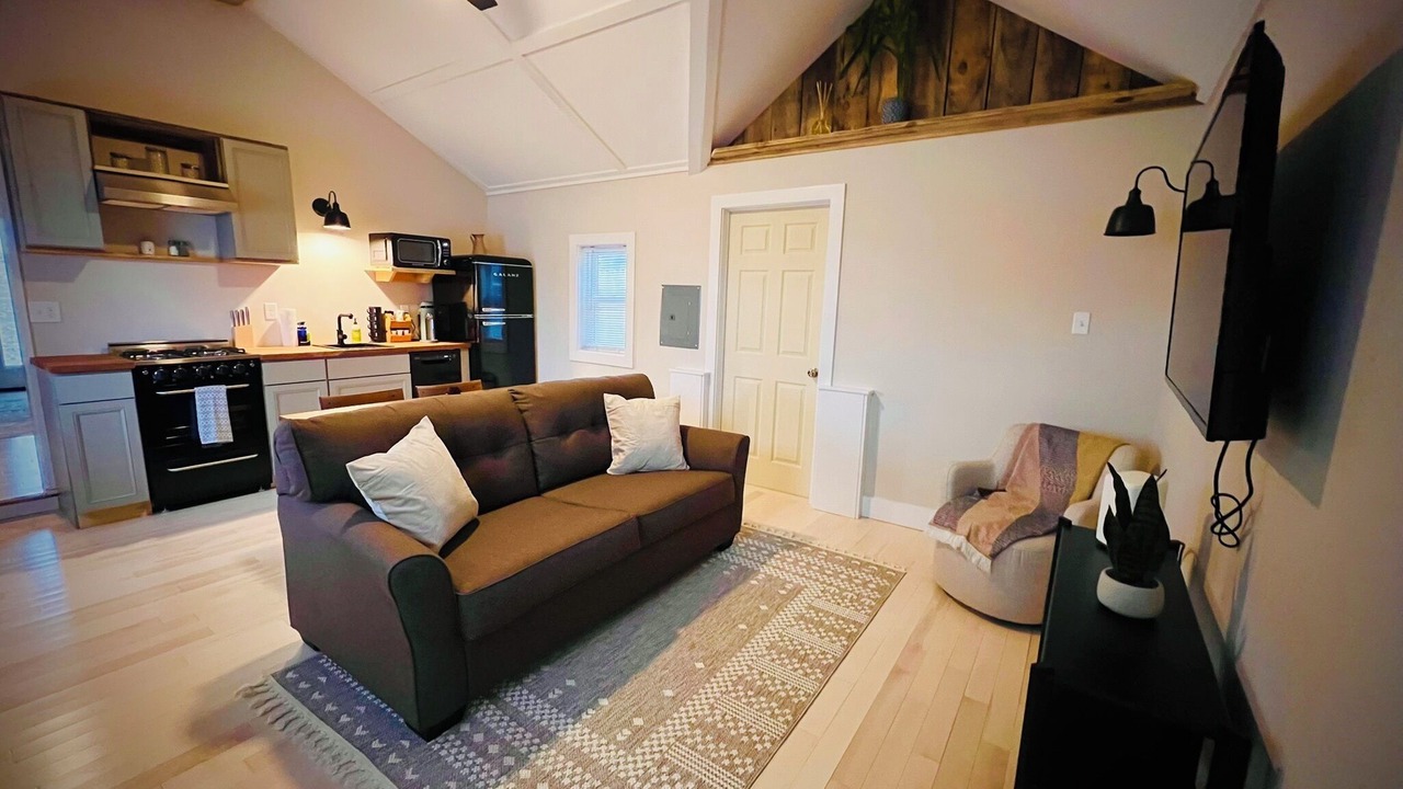 Photo of Livingroom in South Hero
