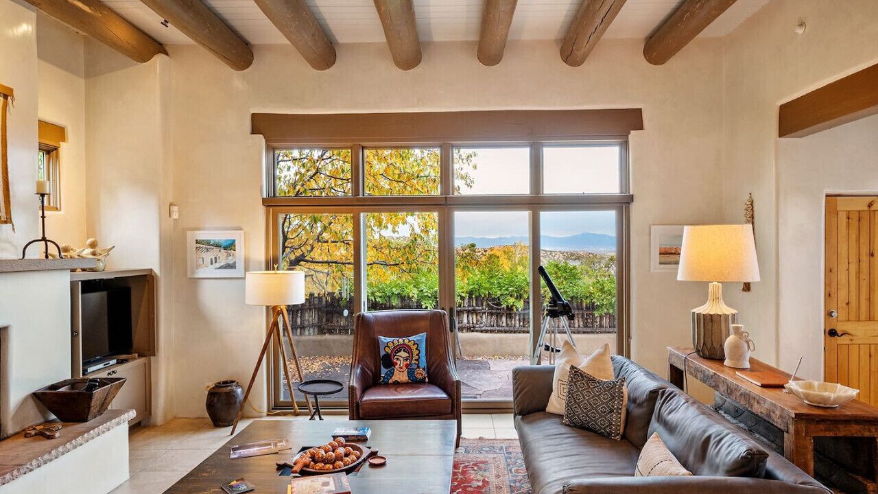 Photo of Livingroom in Tesuque