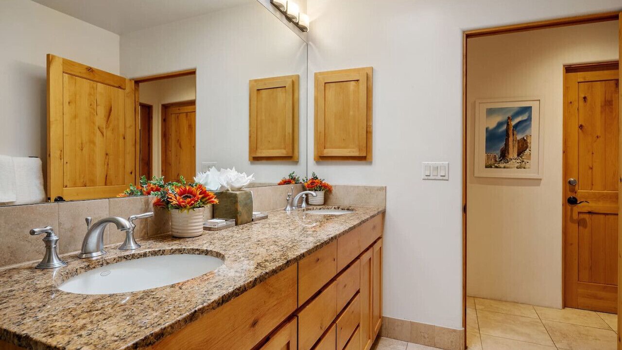 Photo of Bathroom in Tesuque