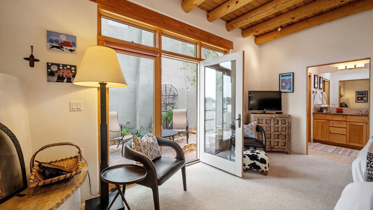 Photo of Livingroom in Tesuque
