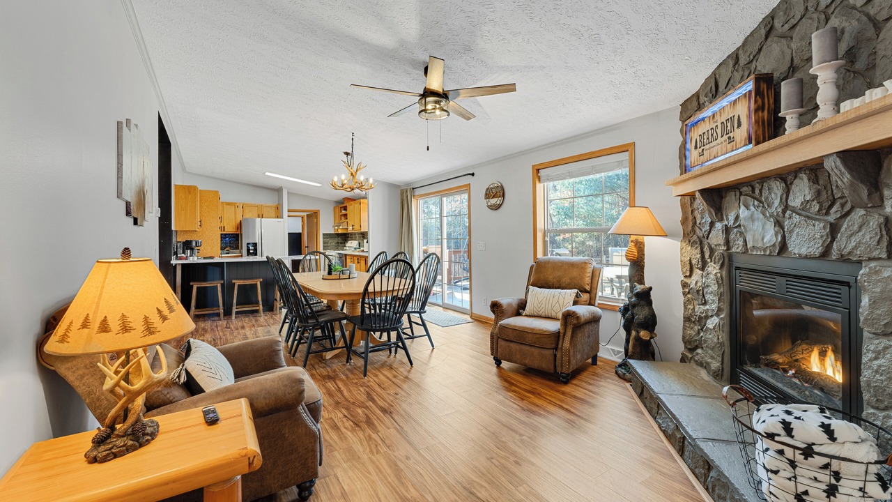 Photo of Livingroom in Spring Brook