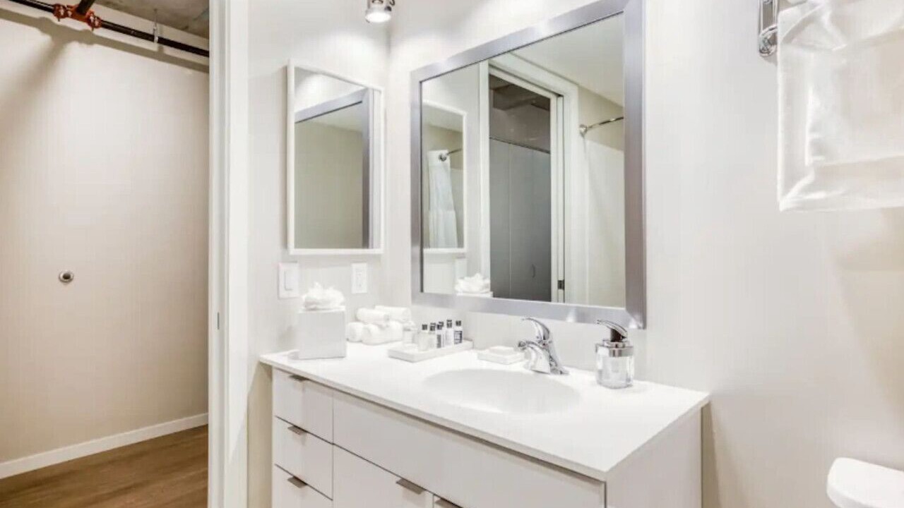 Photo of Bathroom in Downtown Minneapolis