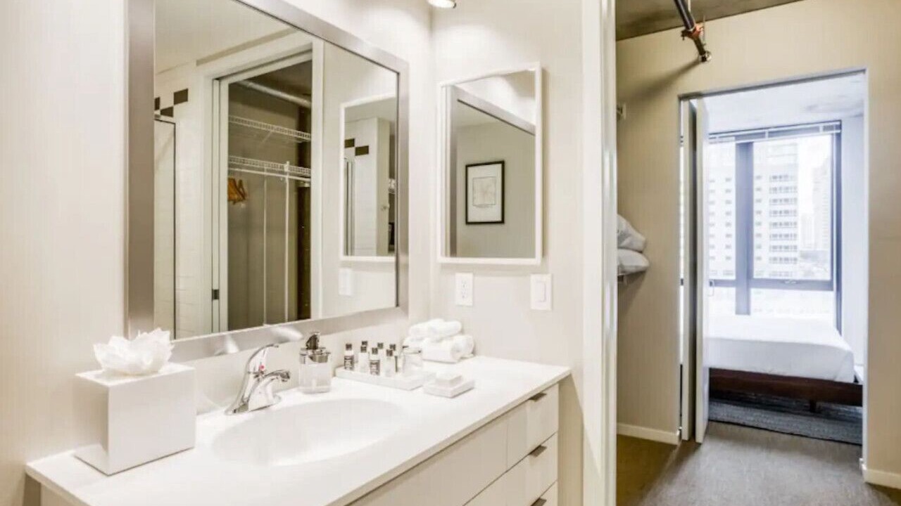 Photo of Bathroom in Downtown Minneapolis